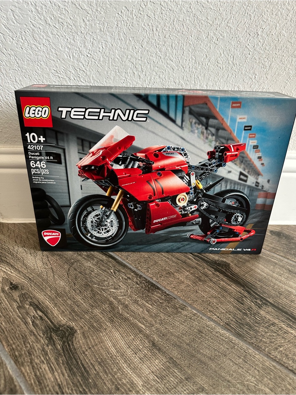 LEGO 42107 Ducati Panigale V4 S Motorcycle RETIRED